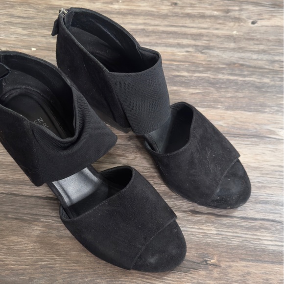 Eileen Fisher Open Toe Sandals - Picture 1 of 13